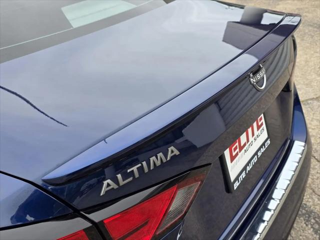 2023 Nissan Altima SR FWD