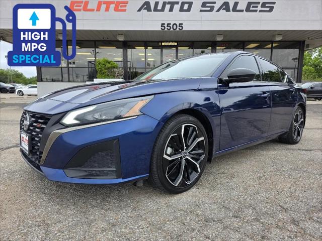 2023 Nissan Altima SR FWD for sale in Wichita, KS