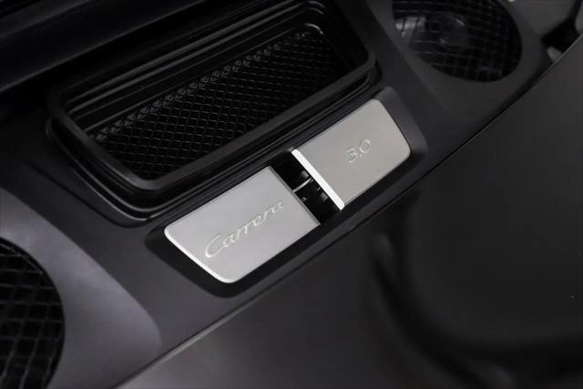 2018 Porsche 911 Carrera