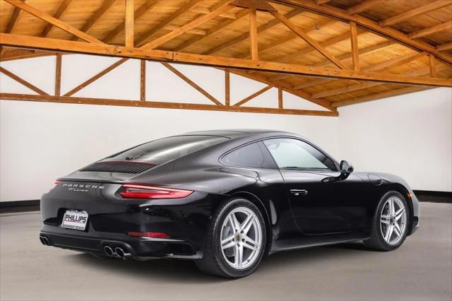 2018 Porsche 911 Carrera