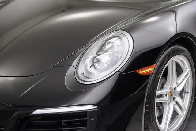 2018 Porsche 911 Carrera