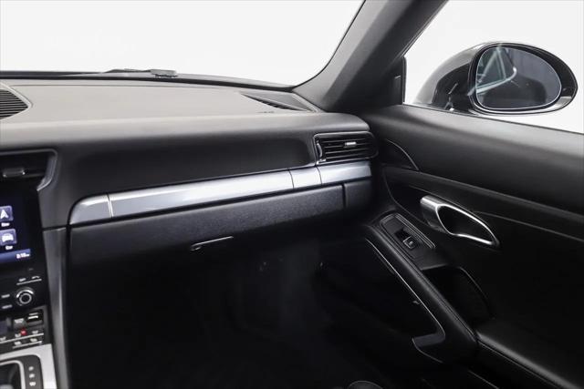 2018 Porsche 911 Carrera