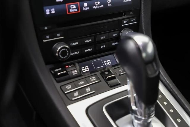 2018 Porsche 911 Carrera