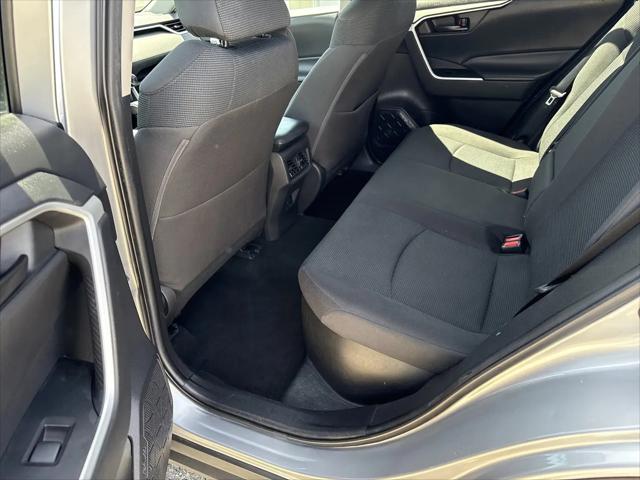 2021 Toyota RAV4 Hybrid LE