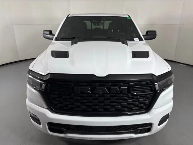 2026 Ram 1500 Express Crew Cab 4x4 57 Box