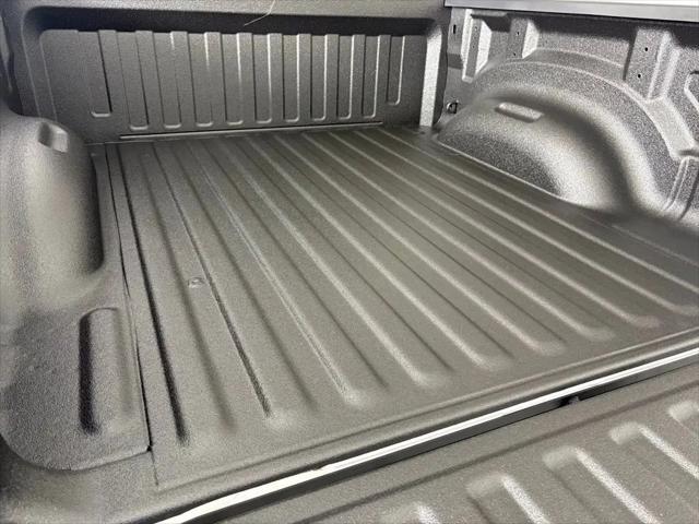 2026 Ram 1500 Express Crew Cab 4x4 57 Box