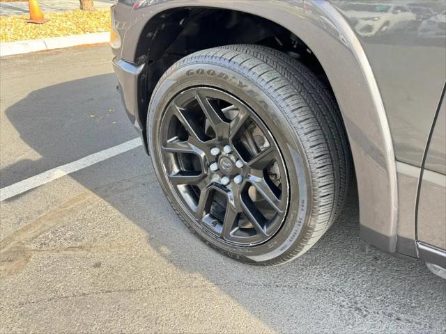 2020 Ram 1500 Laramie Crew Cab 4x4 5'7" Box