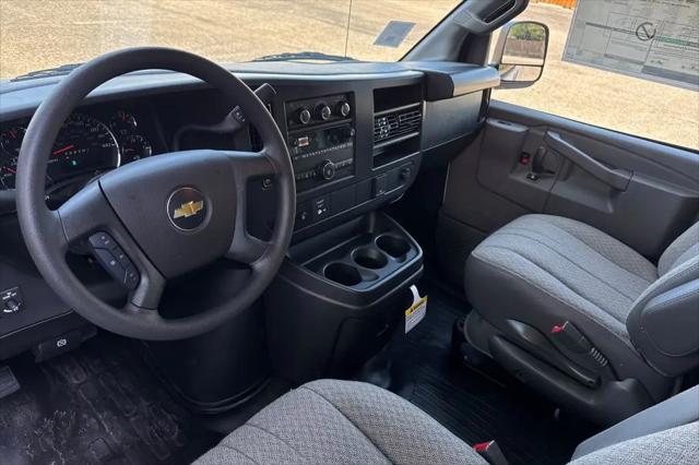 2026 Chevrolet Express Cargo Van 2500 Regular Wheelbase, WT, RWD
