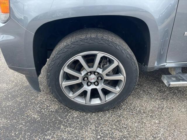 2022 GMC Canyon 4WD Crew Cab Short Box Denali