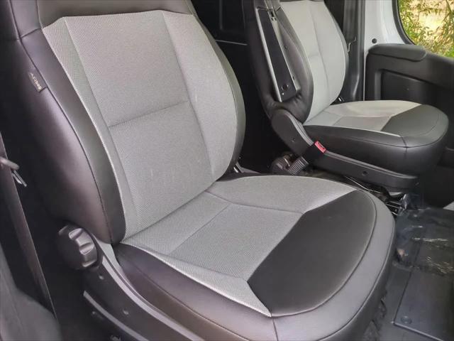 2025 Ram ProMaster 2500 Cargo Van Tradesman Low Roof 136" WB w/Pass Seat