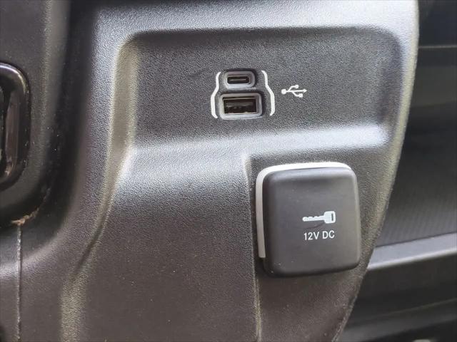 2025 Ram ProMaster 2500 Cargo Van Tradesman Low Roof 136" WB w/Pass Seat