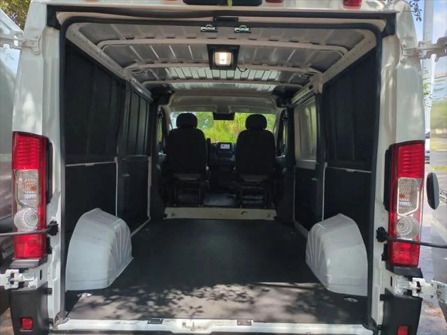 2025 Ram ProMaster 2500 Cargo Van Tradesman Low Roof 136" WB w/Pass Seat