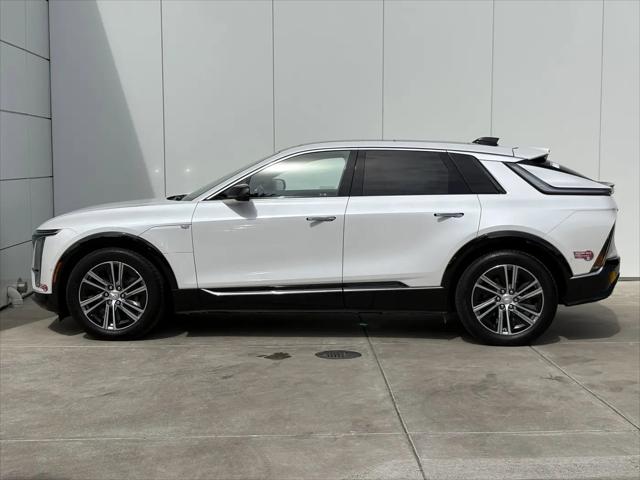 2024 Cadillac iQ Luxury w/1SE