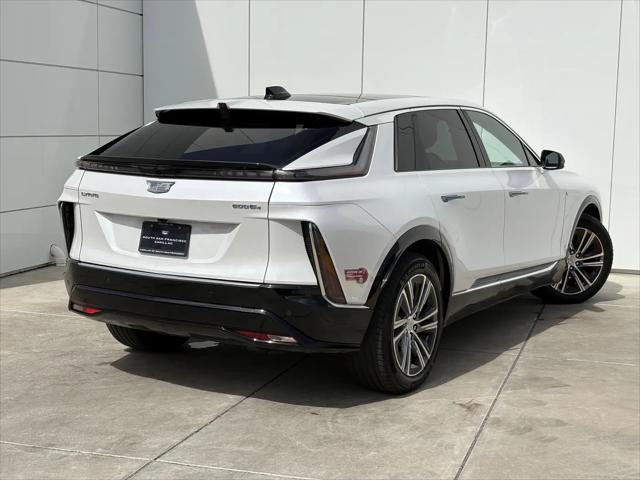 2024 Cadillac iQ Luxury w/1SE