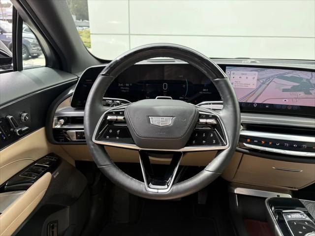 2024 Cadillac iQ Luxury w/1SE