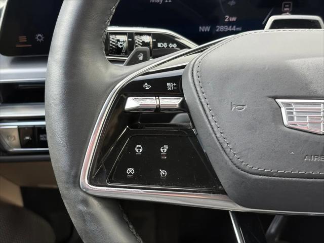 2024 Cadillac iQ Luxury w/1SE