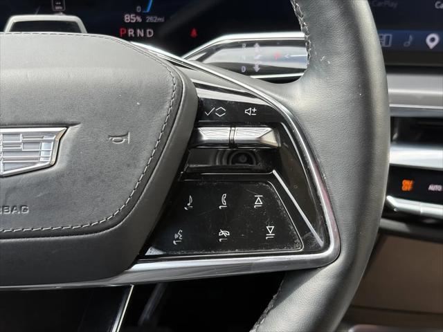 2024 Cadillac iQ Luxury w/1SE