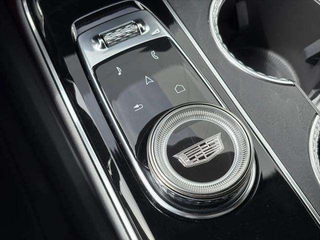 2024 Cadillac iQ Luxury w/1SE