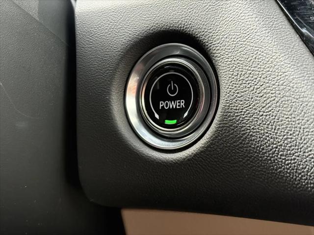 2024 Cadillac iQ Luxury w/1SE