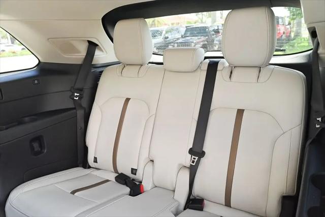 2024 Mazda X-90 Premium Plus