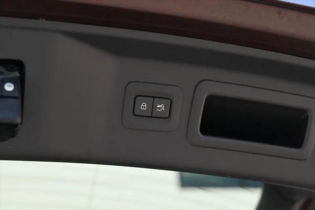 2024 Mazda X-90 Premium Plus
