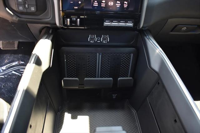 2026 Ram 3500 Laramie Crew Cab 4x4 8' Box