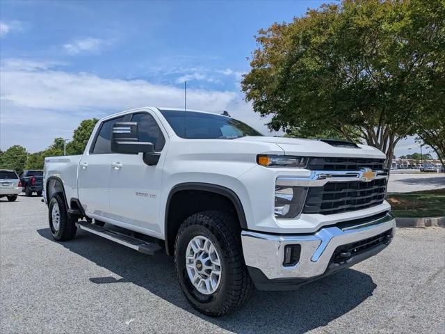 2025 Chevrolet Silverado 2500HD 4WD Crew Cab Standard Bed LT