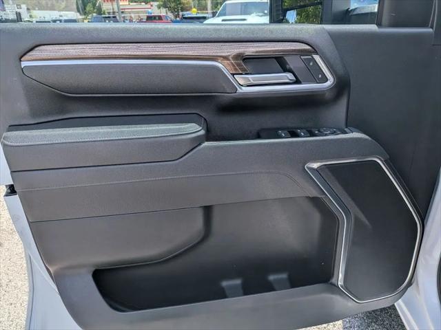 2025 Chevrolet Silverado 2500HD 4WD Crew Cab Standard Bed LT