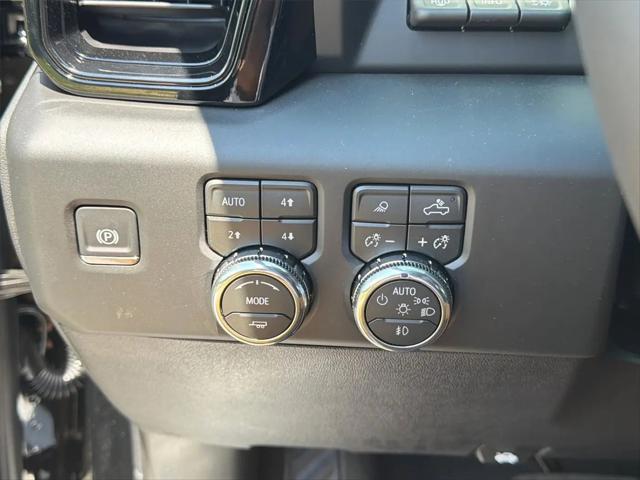 2026 GMC Sierra 2500HD Crew Cab, Standard Bed, AT4, 4WD