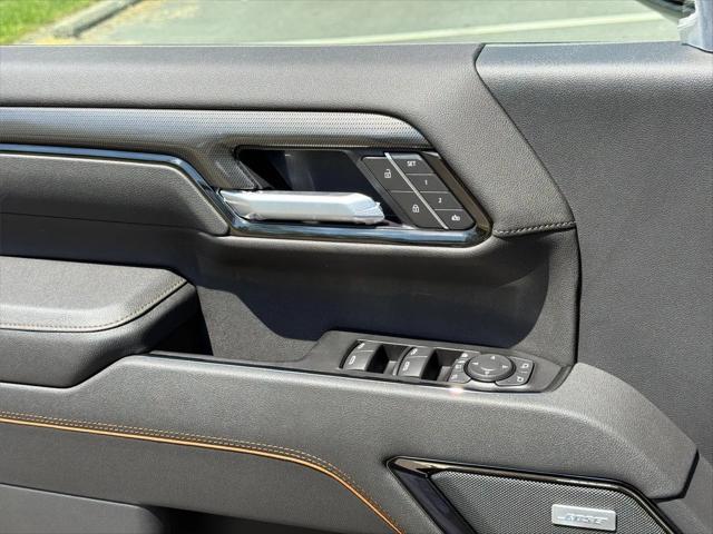 2026 GMC Sierra 2500HD Crew Cab, Standard Bed, AT4, 4WD