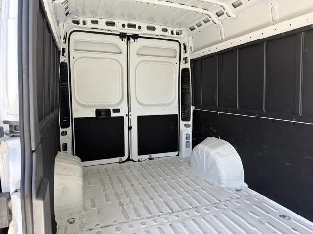 2025 Ram ProMaster 2500 Cargo Van Tradesman High Roof 159" WB w/Pass Seat