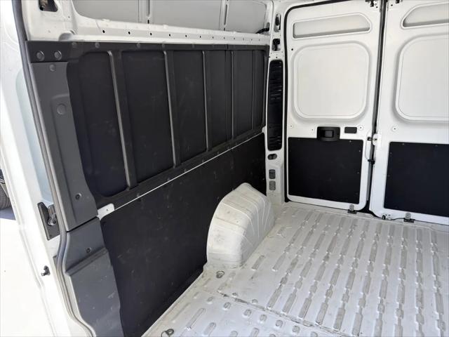 2025 Ram ProMaster 2500 Cargo Van Tradesman High Roof 159" WB w/Pass Seat