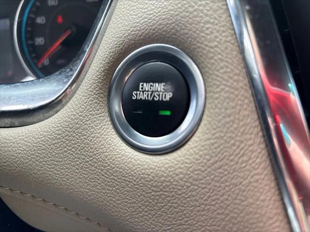 2023 Chevrolet Traverse AWD LT Leather