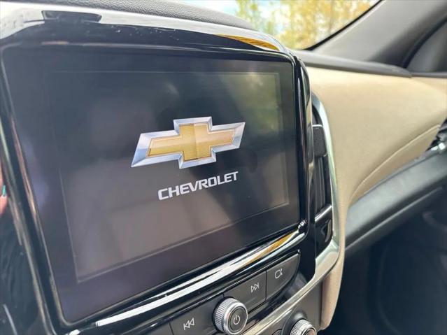 2023 Chevrolet Traverse AWD LT Leather