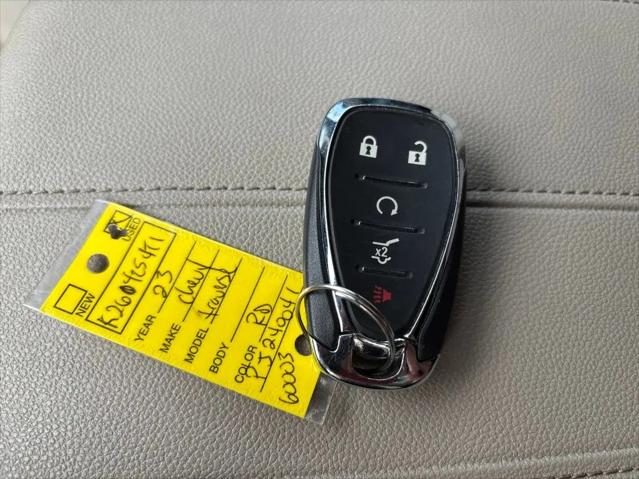 2023 Chevrolet Traverse AWD LT Leather