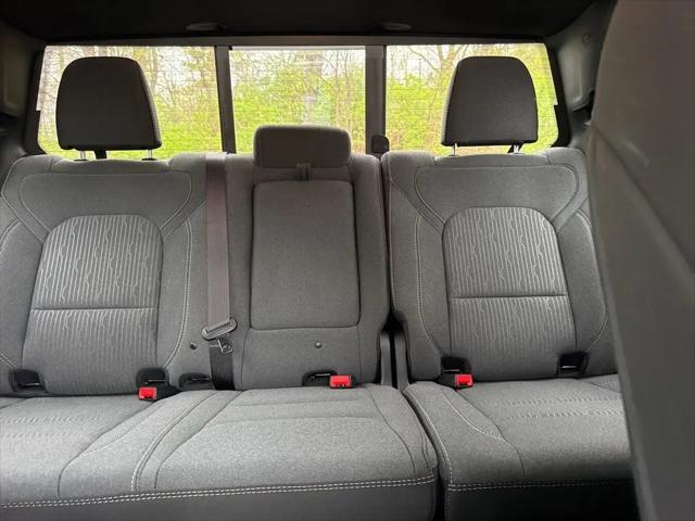 2023 Ram 1500 Big Horn Crew Cab 4x4 5'7" Box