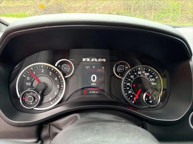 2023 Ram 1500 Big Horn Crew Cab 4x4 5'7" Box