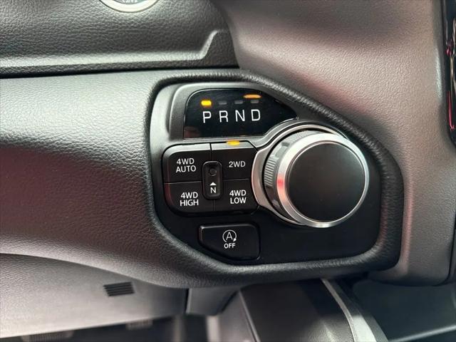 2023 Ram 1500 Big Horn Crew Cab 4x4 5'7" Box
