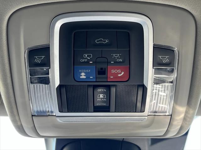 2022 Ram 1500 Laramie Crew Cab 4x2 5'7" Box