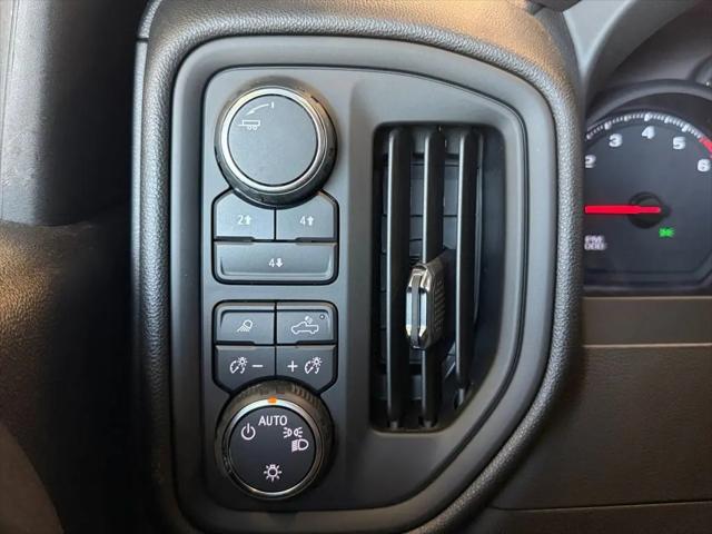 2024 Chevrolet Silverado 2500HD 4WD Double Cab Standard Bed Custom