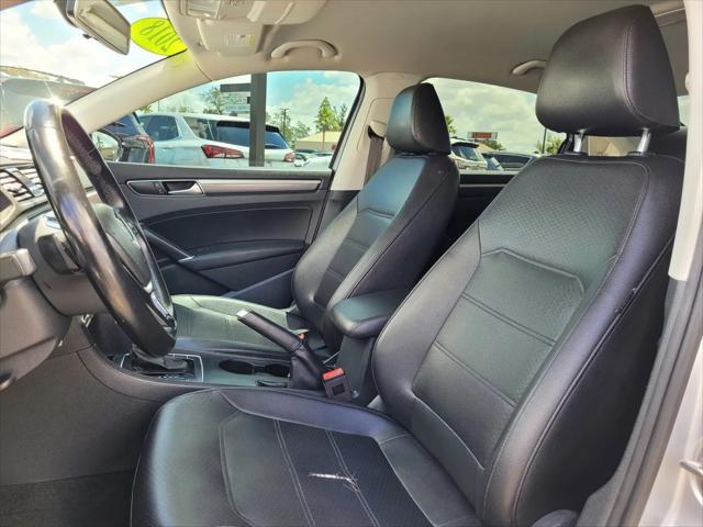 2018 Volkswagen Passat 2.0T R-Line
