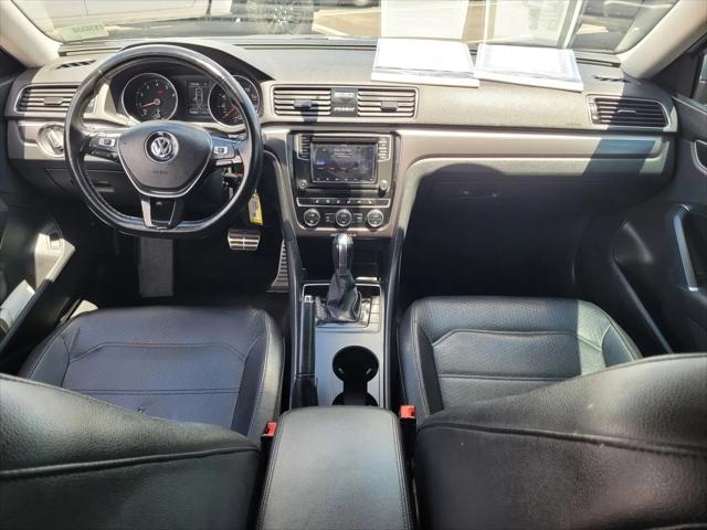 2018 Volkswagen Passat 2.0T R-Line