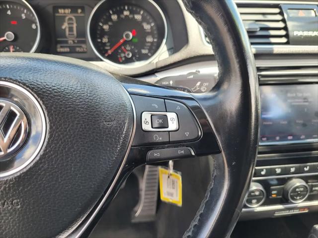 2018 Volkswagen Passat 2.0T R-Line