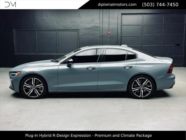 2022 Volvo S60 Recharge T8 R-Design Expression Extended Range