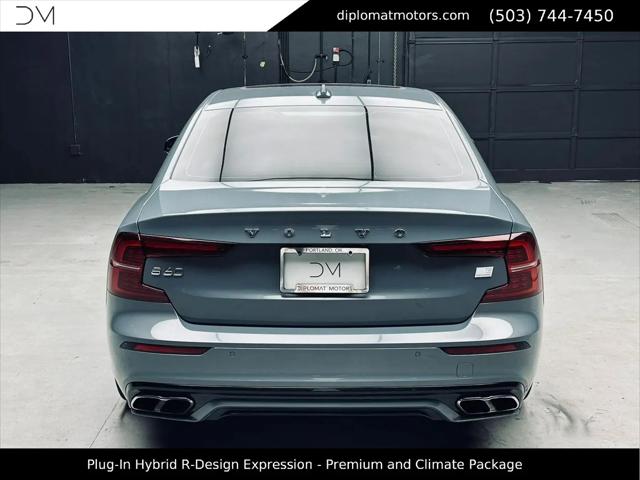2022 Volvo S60 Recharge T8 R-Design Expression Extended Range