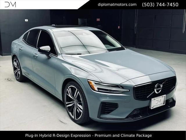 2022 Volvo S60 Recharge T8 R-Design Expression Extended Range