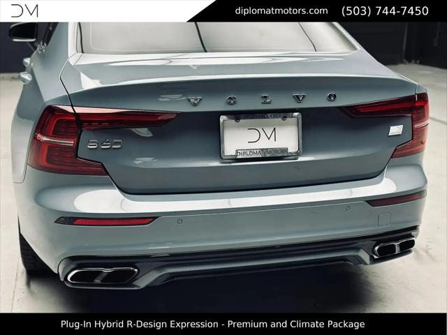 2022 Volvo S60 Recharge T8 R-Design Expression Extended Range