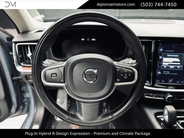 2022 Volvo S60 Recharge T8 R-Design Expression Extended Range