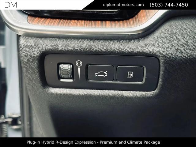 2022 Volvo S60 Recharge T8 R-Design Expression Extended Range