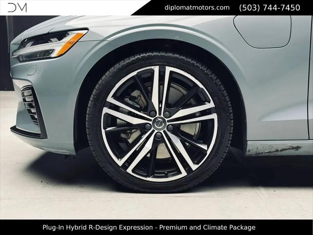 2022 Volvo S60 Recharge T8 R-Design Expression Extended Range
